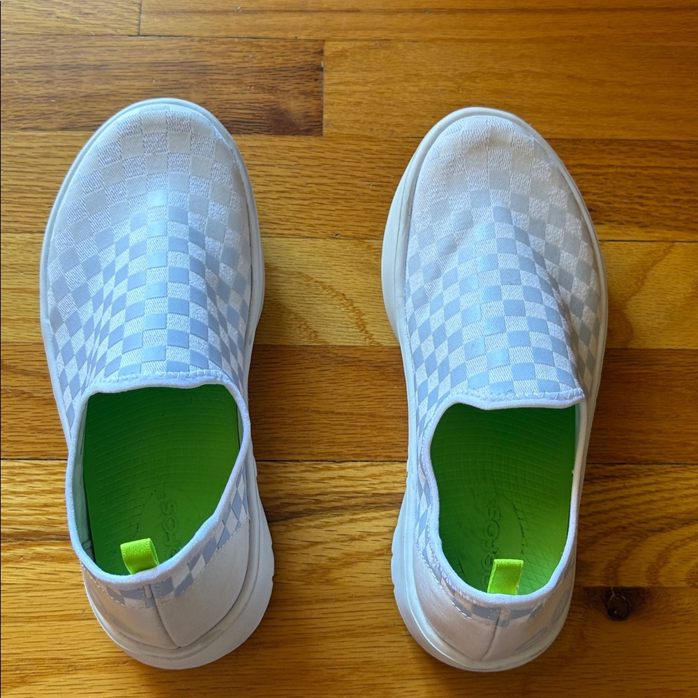 WOMEN'S OOMG EEZEE LOW SHOE - PURPLE JADE CHECKER